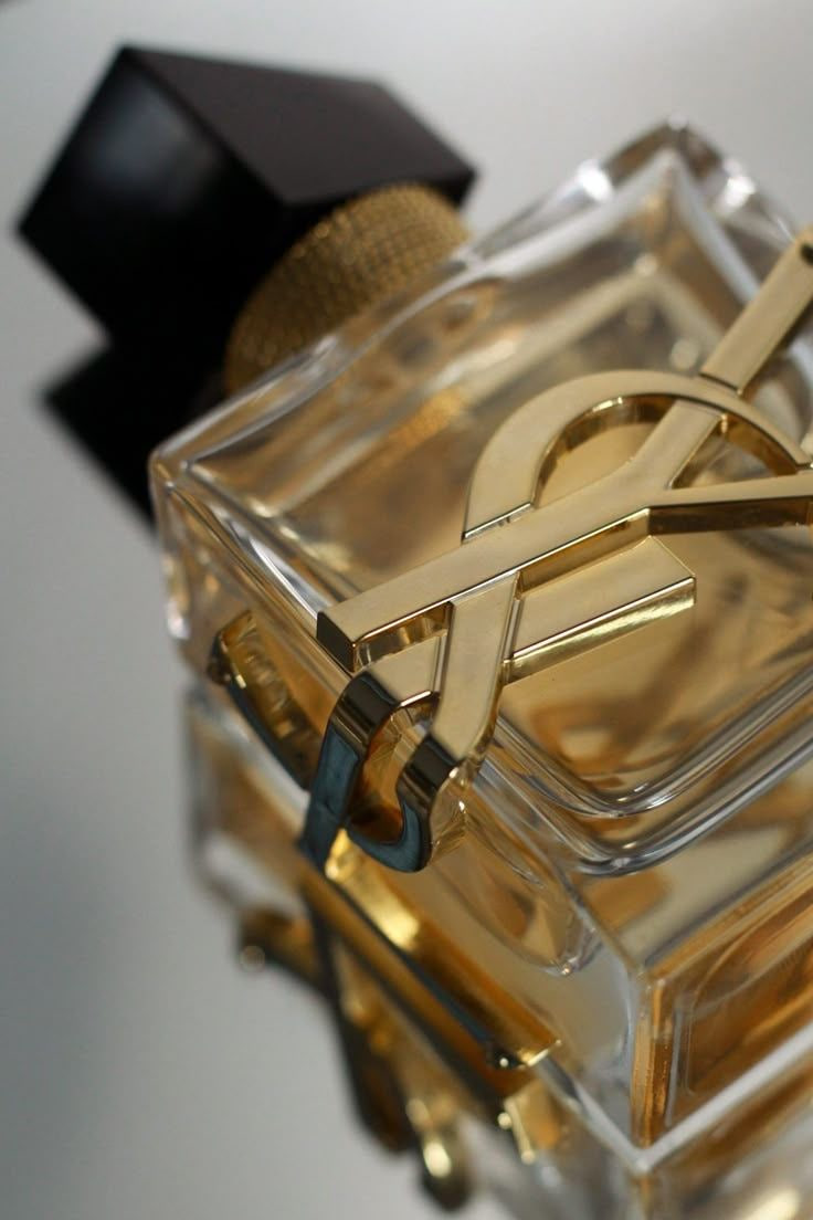 عطر لیبره اینتنس از برند لوزی سوییس